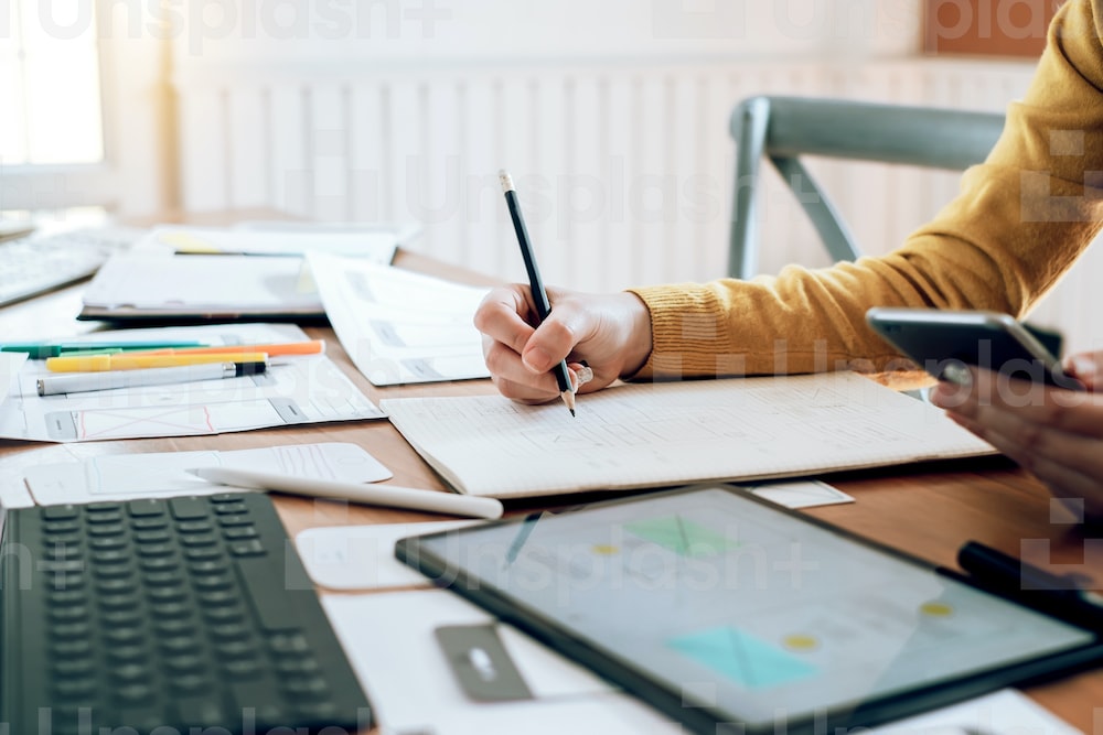 Menulis Konten yang Menghasilkan Trafik